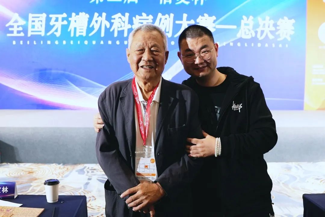 1702365571172418.jpg 777.jpg