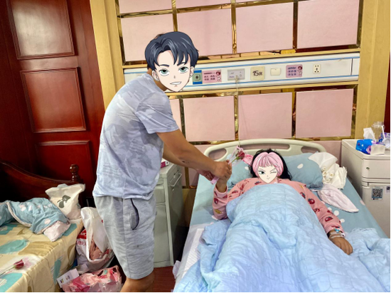 暖心！武漢仁愛醫(yī)院情人節(jié)送花送祝福